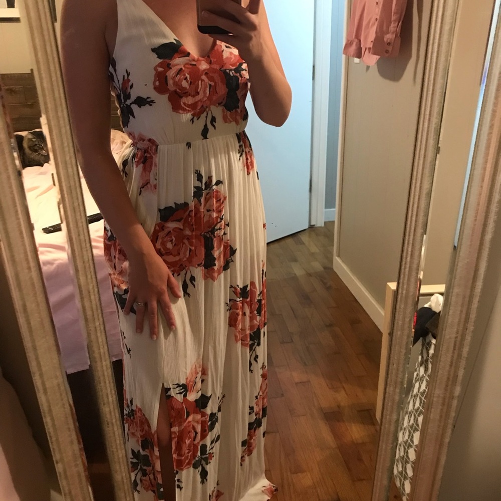 V Neck Floral Maxi Dress